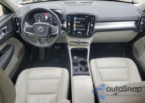 2022 Volvo Xc40 T5 Momentum z USA, uszkodzony, nr VIN YV4162UK3N2652954